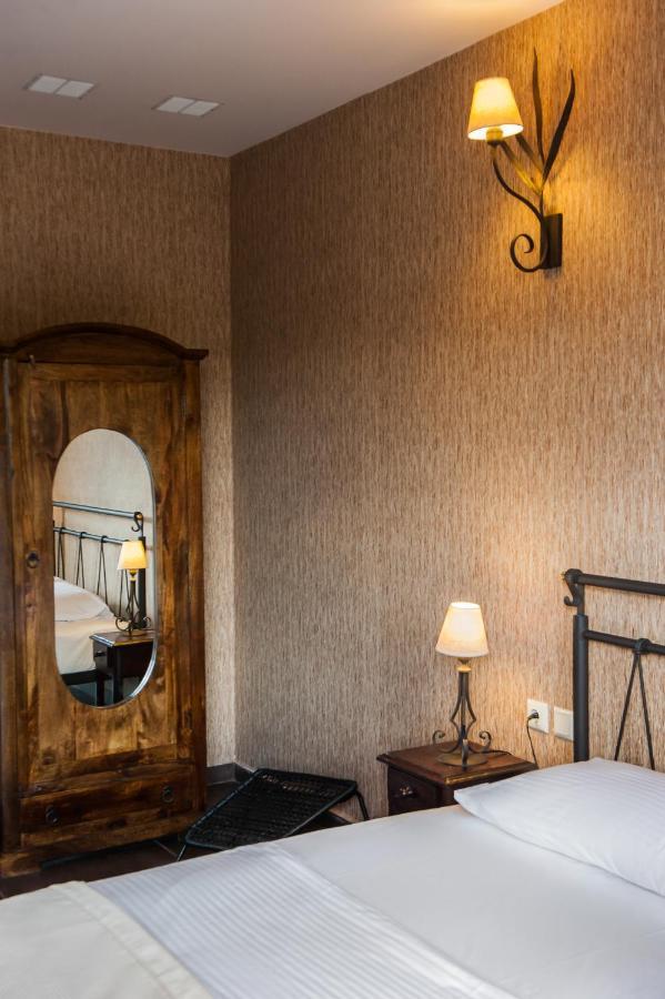 Polys Guest House Katachas Luaran gambar